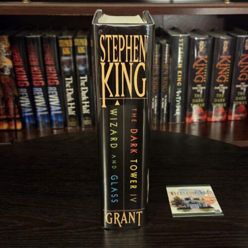 The Dark Tower IV: Wizard and Glass 1st Edition